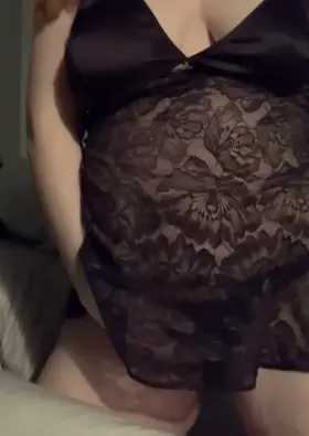 Pregnant and so horny all I want to do is touch myself