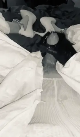 My fist solo on vids ☺️💖 kik:alexia38xx