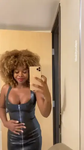 Heard you guys appreciate natural girls here!