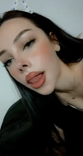 I am horny and my ass know it