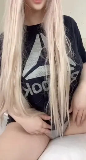 Wanna play with my curvy little body?