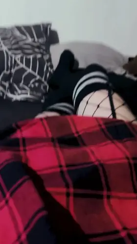 A little surprise for the 12 people who will see this <3