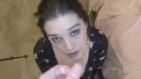 I bet you can't hold your load if I beg for it