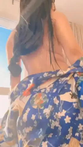 My cheeks need to be spread