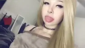 morre like her less like me need to edge likee this