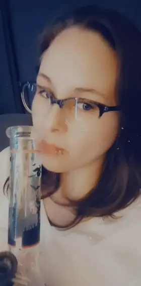 Only have a few hours before the husband is home. HMU on Snap! bunnysnusnu1