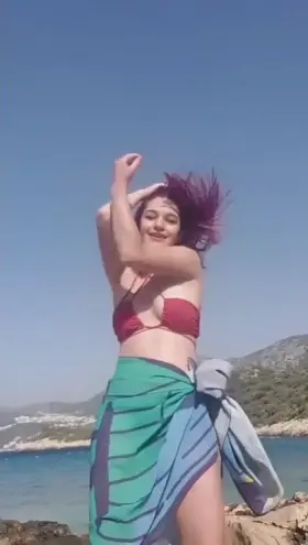 Lets dance everybody