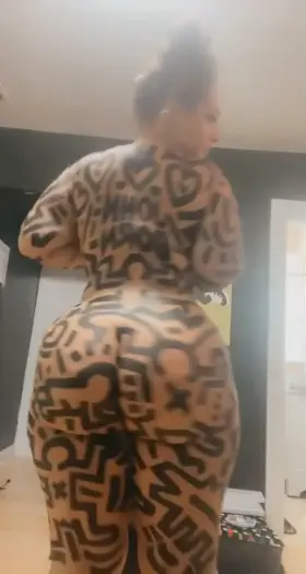 Shadyshainarae body paint by John Born