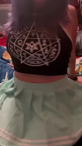 Role call for curvy witchy MILF titties!