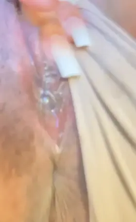 I love rubbing my big clit