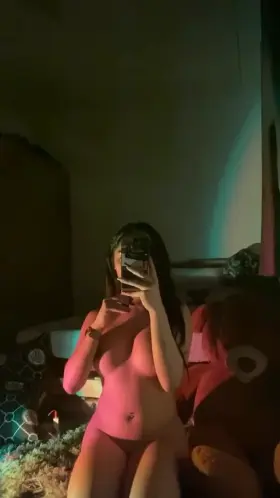 Be honest, Did I made you stop scrolling? Let me suck and blow you. Add me if you think I'm hot 💦👅 19 Single from Philippines