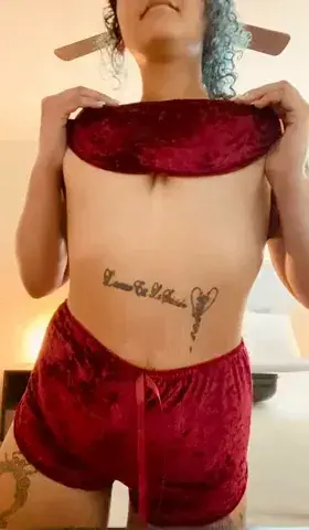 Tit drop for your thirsty Thursday 🤤💦