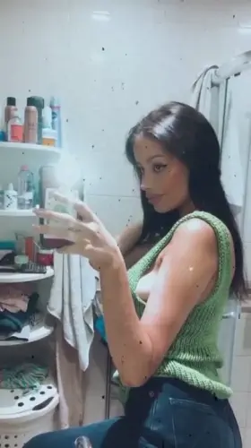 Would you like to squeeze them?😋