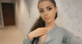 I wear a minimizing bra in public to hide these big natural titties 💦