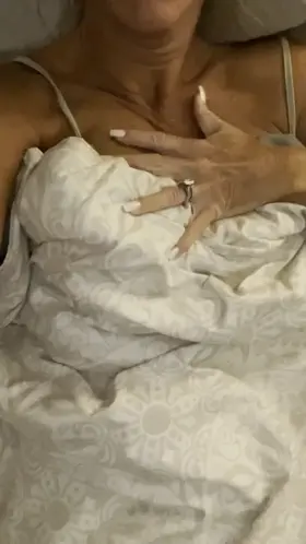 Can I get you to rise and shine 😈😈