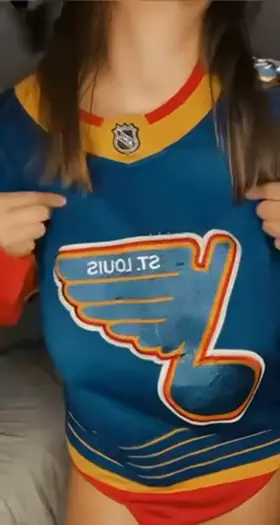 21[F4M] Sending a masturbating video to every guy that upvotes 🥰 (My auto reply is on!)[ki*k] maddy34s