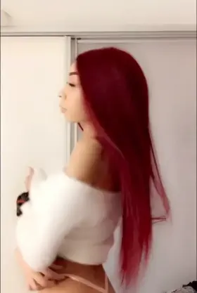 I hope know ones watching 😣