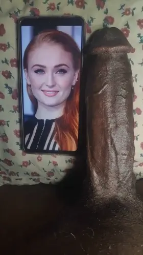 Sophie Turner Cockthrobbed