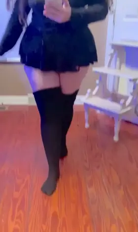 no bra no panties 😇