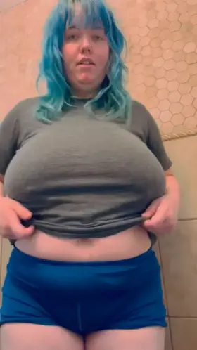 Titty drop ☺️ (OC)