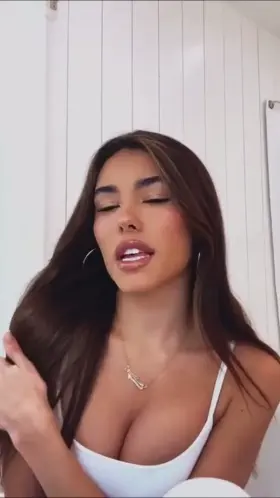 Madison Beer (@madisonbeer)