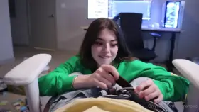 Hannah0w0 Looks Cute - Get Her F0lder