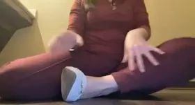 My hotfeet after hours in steamy leather flats 🤤🦶🏻