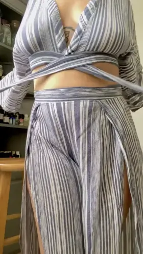 Oh dear, let’s hope this [drop] is better than my last one! I practiced with my crush and sent him a video but my shirt was on upside down! 😂 I don’t think he even noticed! So I made another one. Here ya go! [oc]