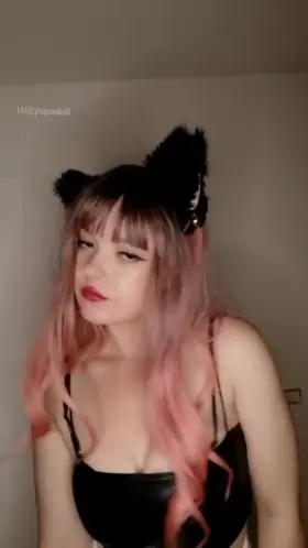 They say I'm very curvy 😈 (19)