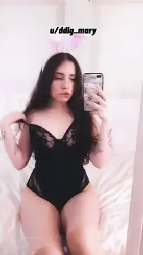 does my nineteen year old body right turns you on?