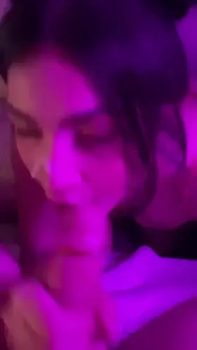 Big loads on my face is my fetish 😜