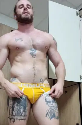 One often doesn't need full nudity to induce a ladyboner