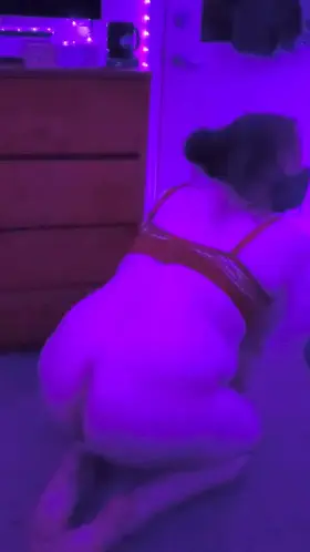 fucking pound this thicc slut~ 💜