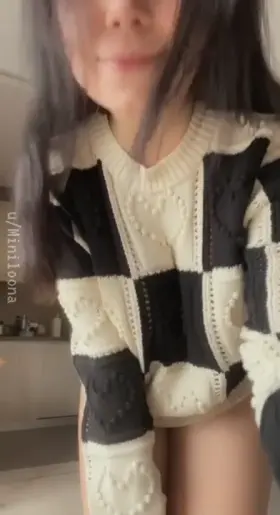 Time for sweater boobies! Do you like them?