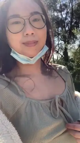 If I flashed you like this, would you get the hint?