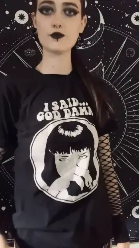 Come suck on them for me 🖤