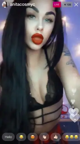 From Insta Would you finish on her?🐾