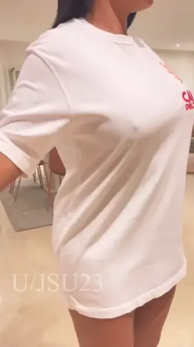 F40, This is for the 3 or 2 guys (or girls) who will see my boobies today