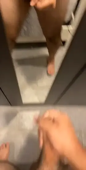 Where my cum lovers at?