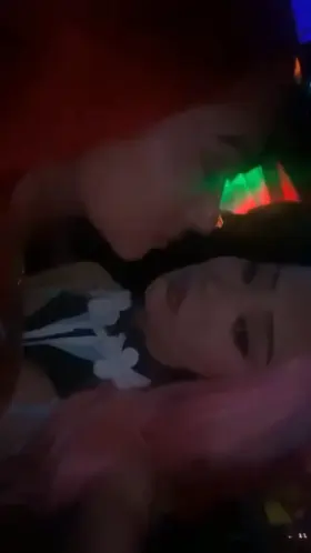 [reddit]I need a bud to try this with