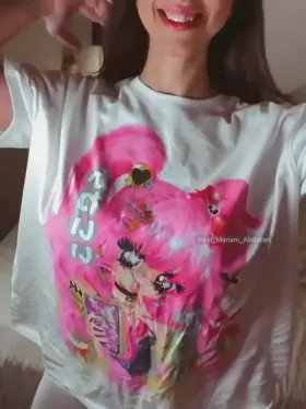 My tits and cute butt needs a slap