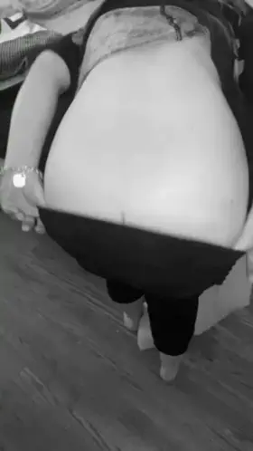 Sliding these leggings down (F)