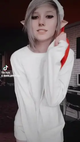 You've been good this year ... so santa decided to loan you his best elf!