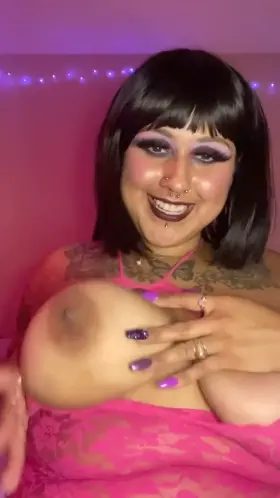 watch my mommy milkers bounce in slomo~