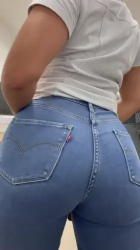 A little tease in my tight jeans