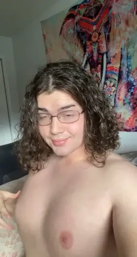 I love being a feminized bitch 🥰