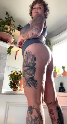 Just finished watering my plants. 🪴🌱💦