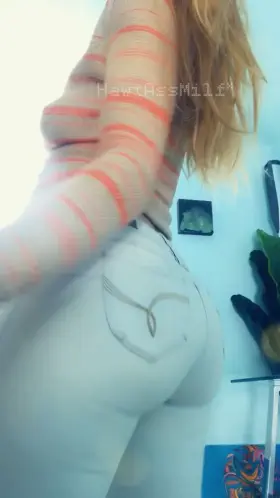 40 y/o soccer mom with an ass that makes the coach stutter