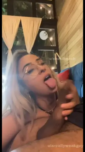 Enjoying my lollipop ♠️