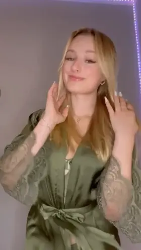 No guy ever lasts long with me when I ride in my lingerie, could you